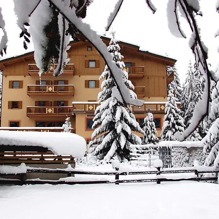 Relais San Giusto Hotel Campitello di Fassa